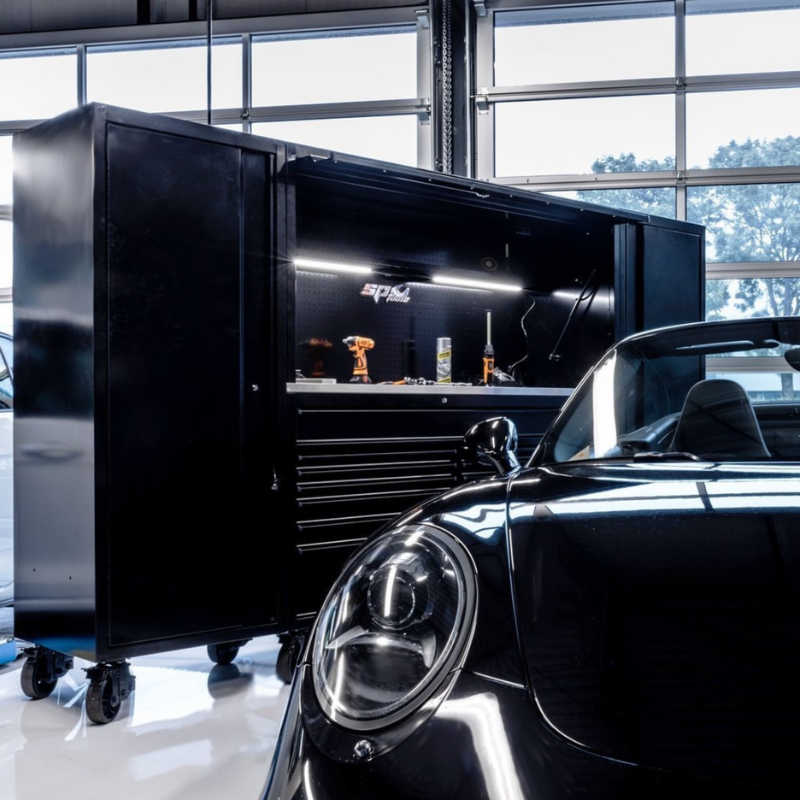 SP Tools workstation with Porsche