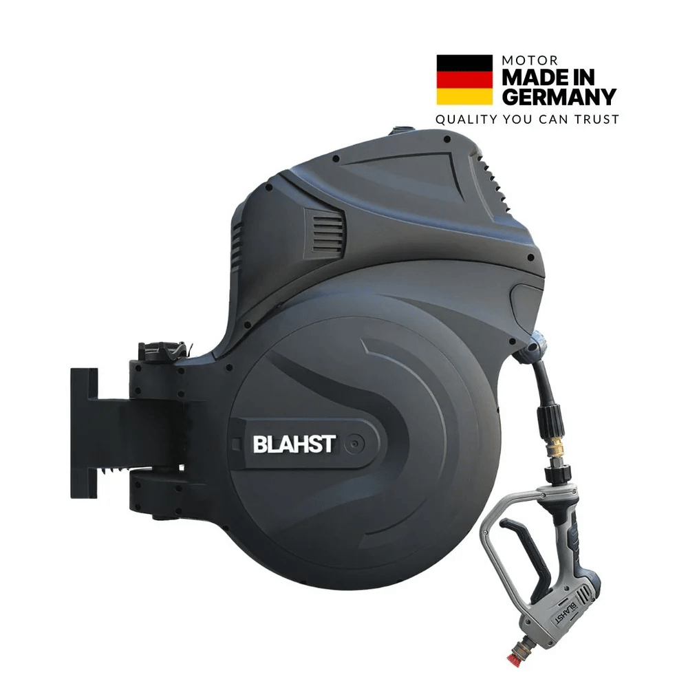 BLAHST R30 retractable washer reel with nozzle on a white background, featuring German quality branding.