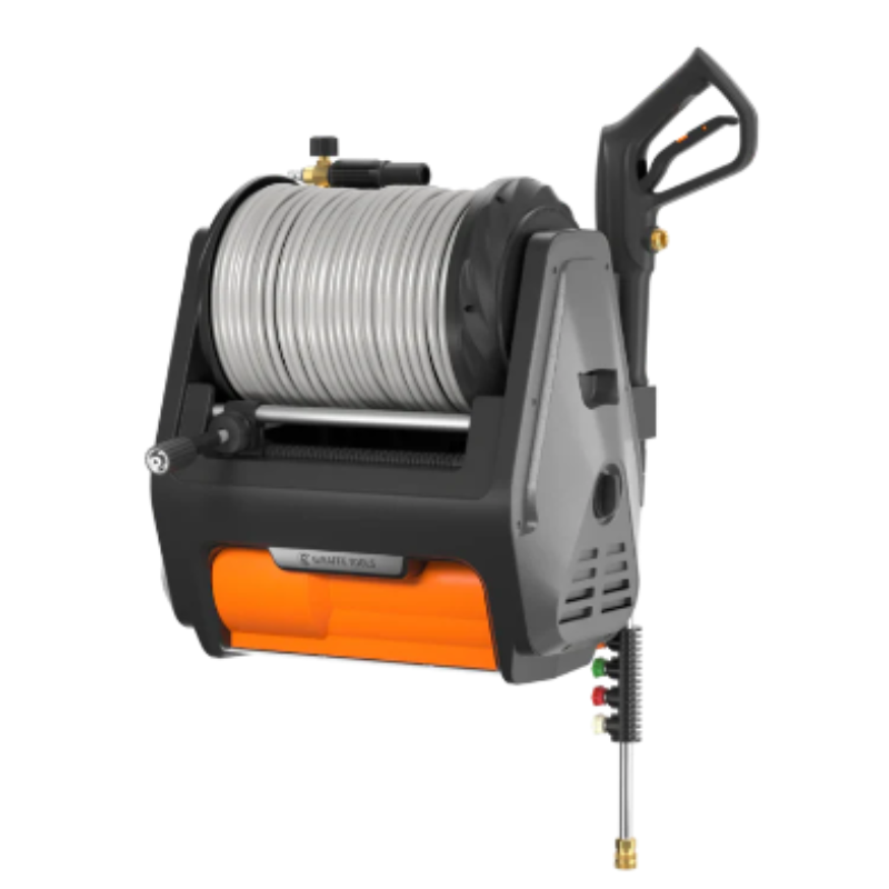 Giraffe Grandfalls Pro pressure washer on white background